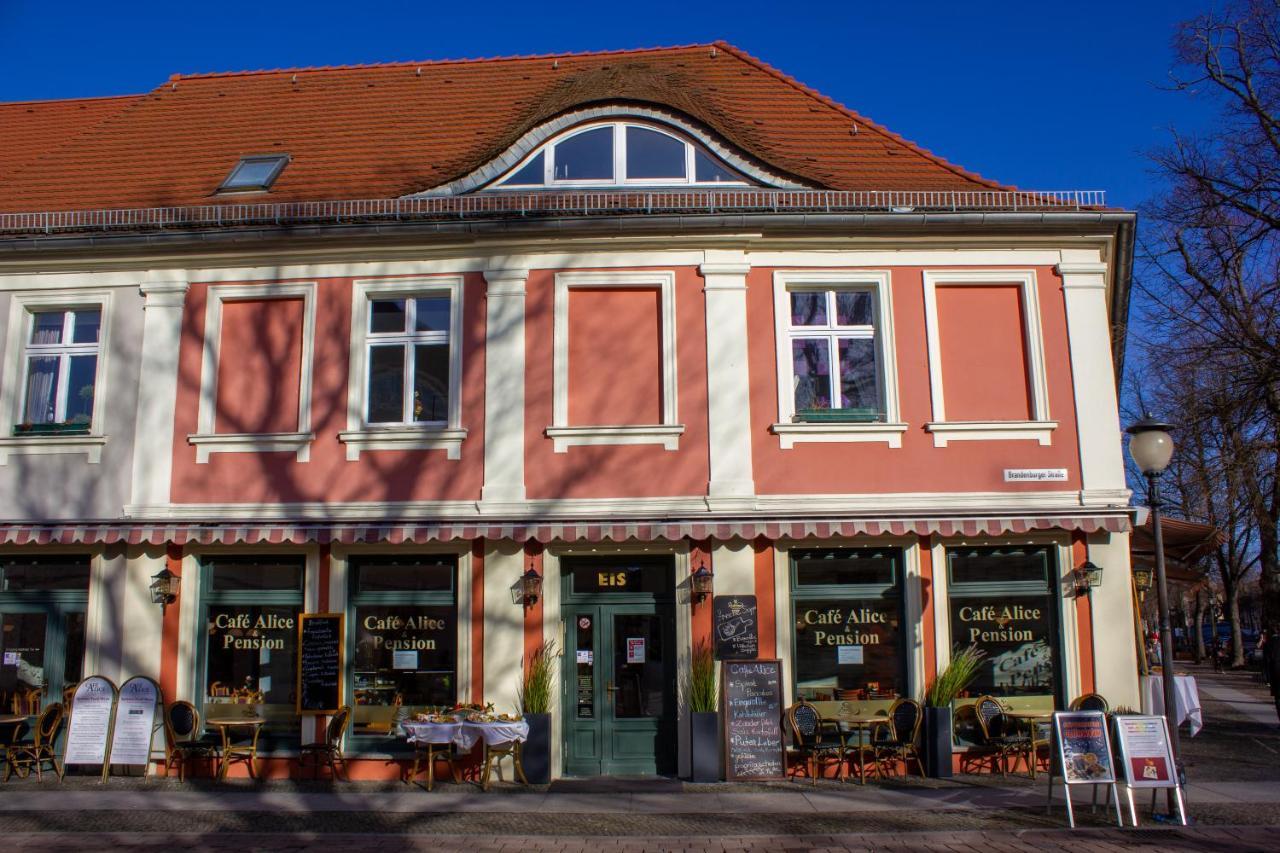 Cafe Alice & Pension Gmbh Potsdam Luaran gambar